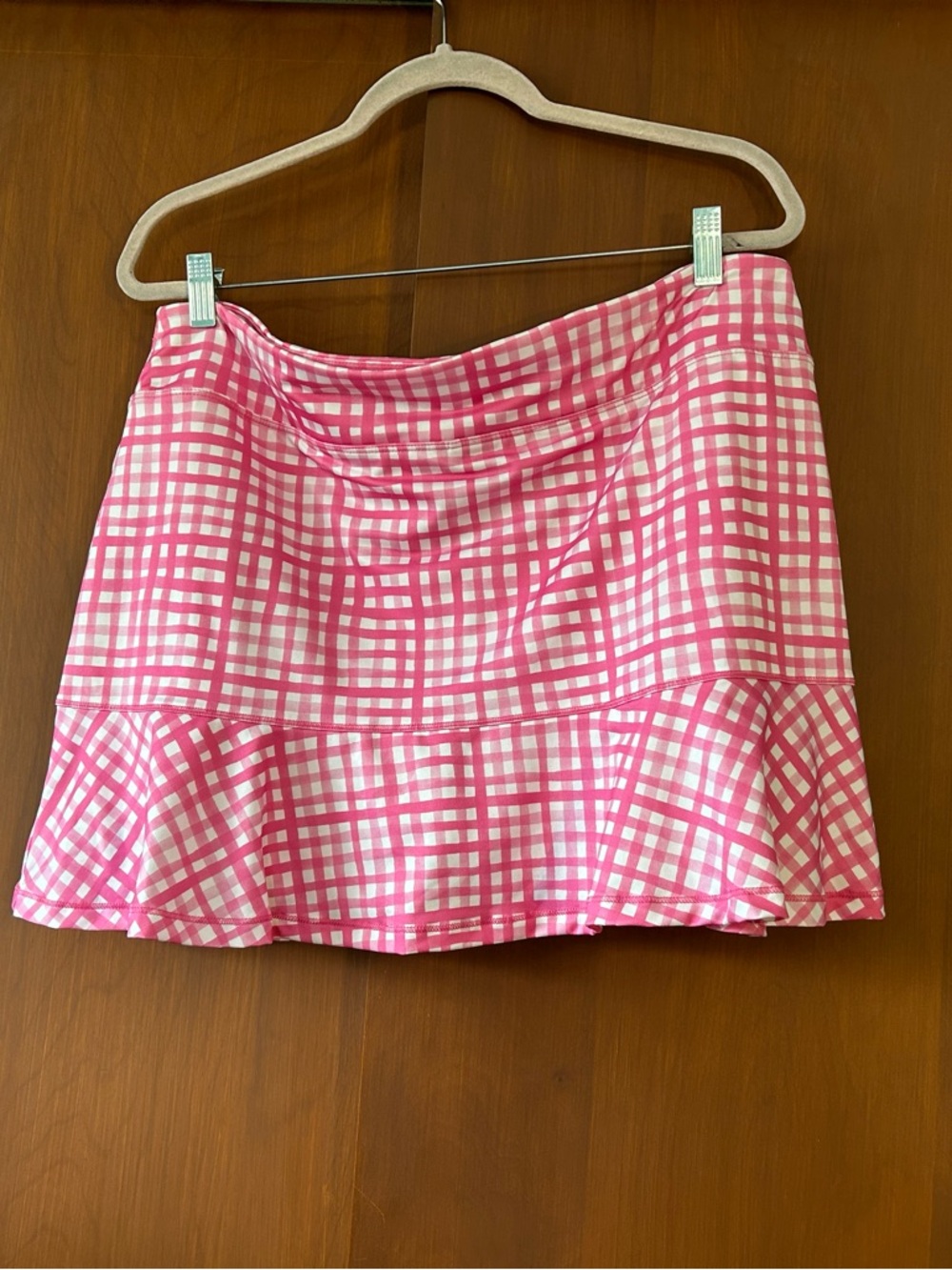 Vineyard Vines Pink and White Gingham Performance Skorts